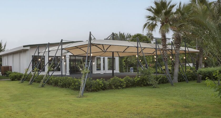 Alva Donna World Palace