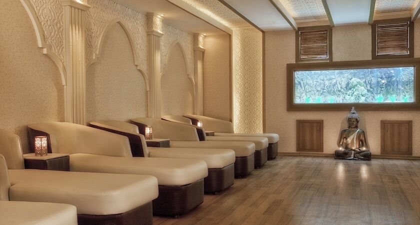 Alva Donna World Palace