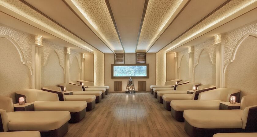 Alva Donna World Palace