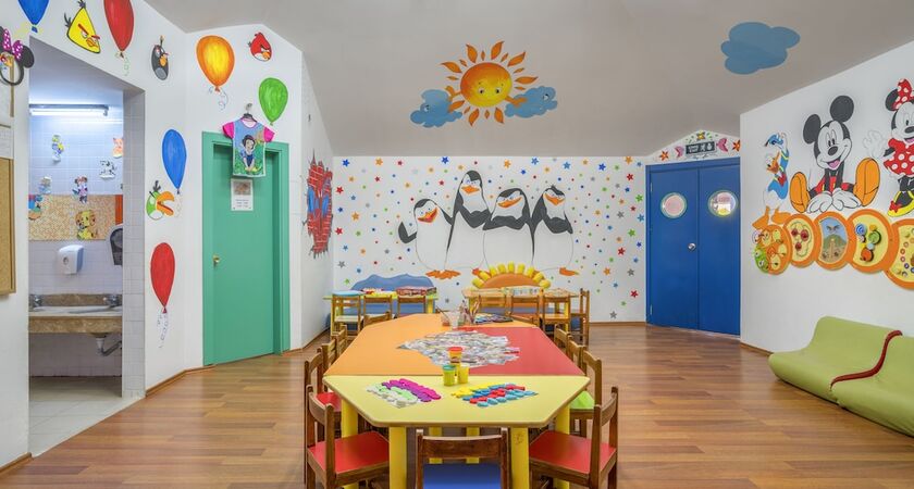 Alva Donna World Palace