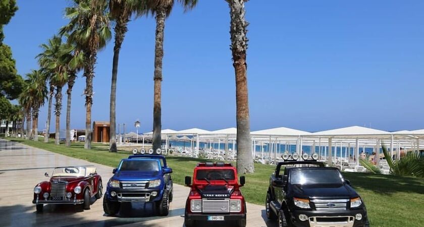 Alva Donna World Palace