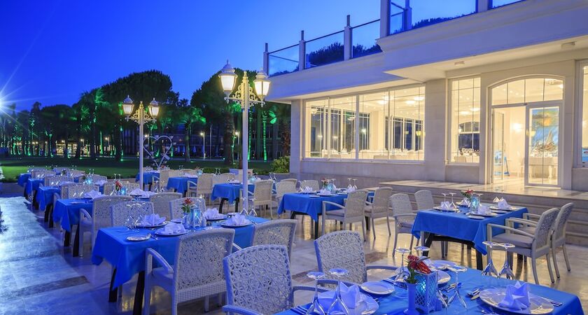 Alva Donna World Palace