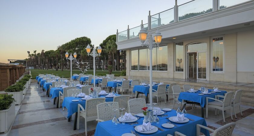 Alva Donna World Palace