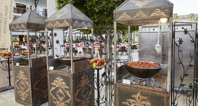 Alva Donna World Palace