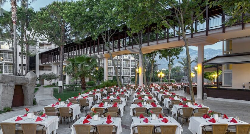 Alva Donna World Palace