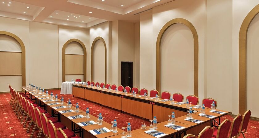 Alva Donna World Palace