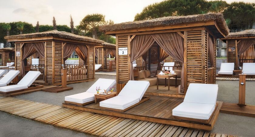 Alva Donna World Palace