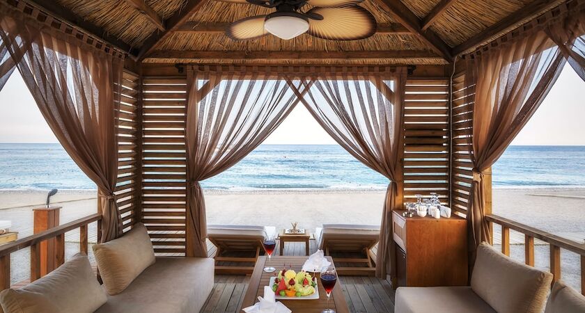 Alva Donna World Palace