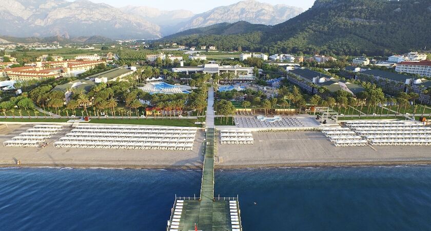 Alva Donna World Palace