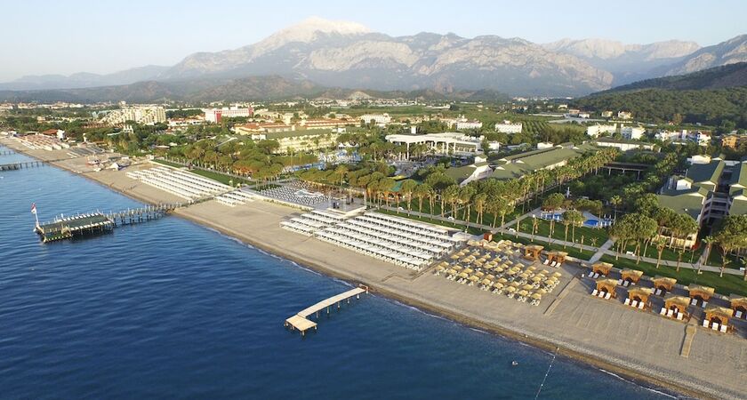 Alva Donna World Palace