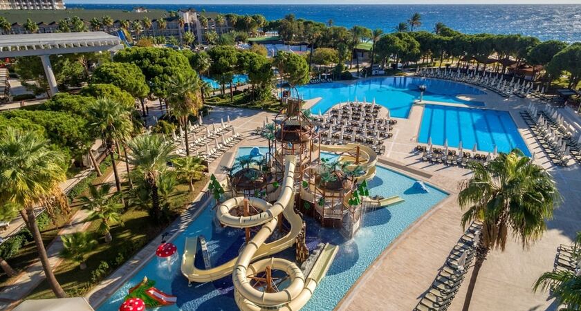 Alva Donna World Palace