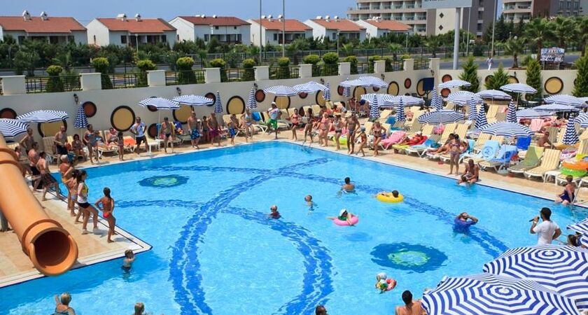 Arabella World Hotel