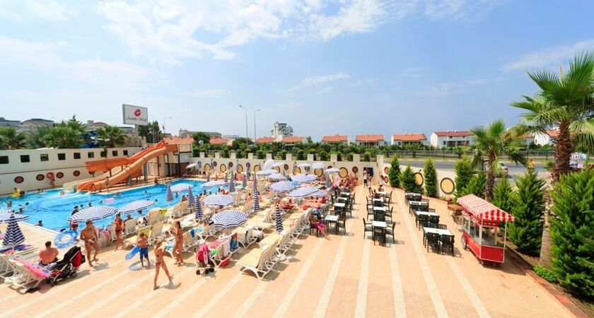 Arabella World Hotel