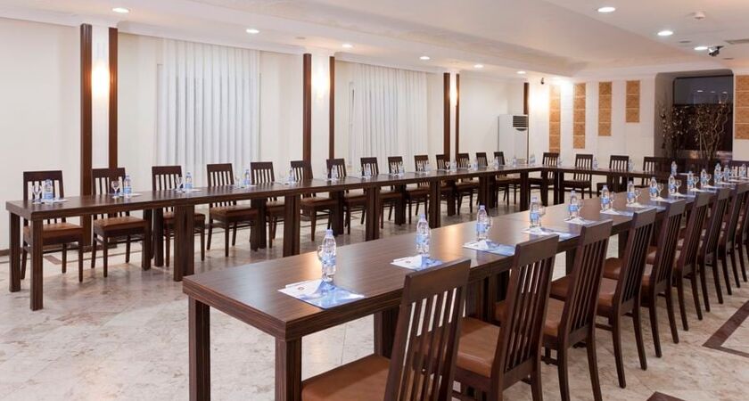 Arabella World Hotel
