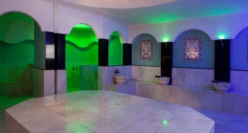 Arabella World Hotel