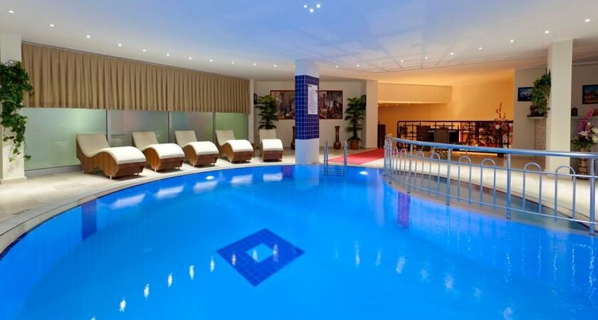 Arabella World Hotel