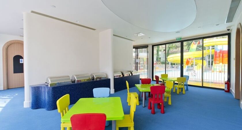 Seven Seas Hotel Life