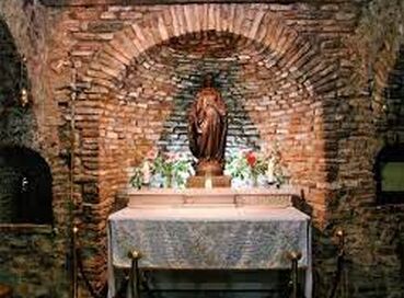 19 Mayıs'a Özel Çeşme Ilıca Plajı & Kuşadası Turu