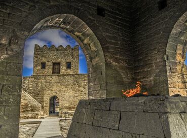 BİR KAFKAS MASALI BAKÜ TURU